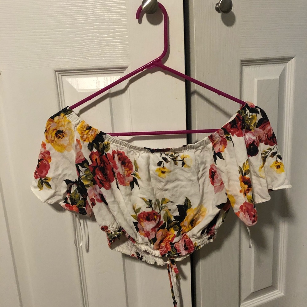 Crop Top Bundle - image 2